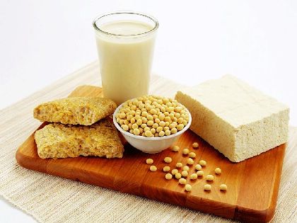 喝豆浆必须知道:9好处7禁忌4类人不宜 喝豆浆必须知道:9好处7禁忌4类人不宜